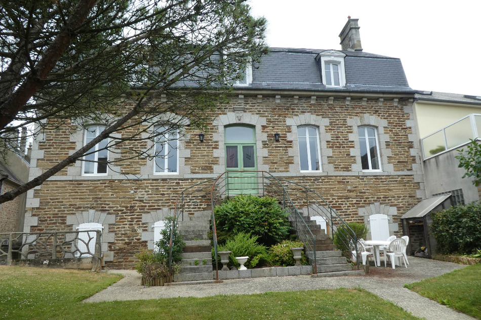 French Property for Sale House (near SAINT HILAIRE DU HARCOUET) in