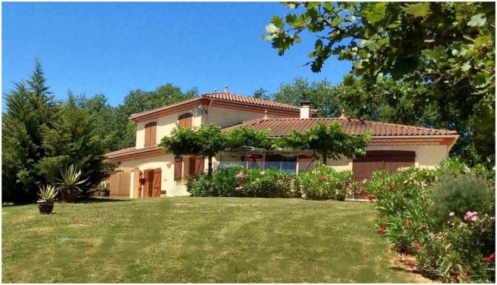 French Property for Sale: Villa (near Simorre) in Gers, Midi-Pyrénées