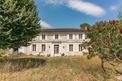 4 Bed. Property, Near Saint-Même-les-Carrières in Charente