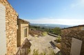 7 Bed. Property, Near Gordes in Vaucluse